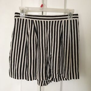H&M summer striped shorts